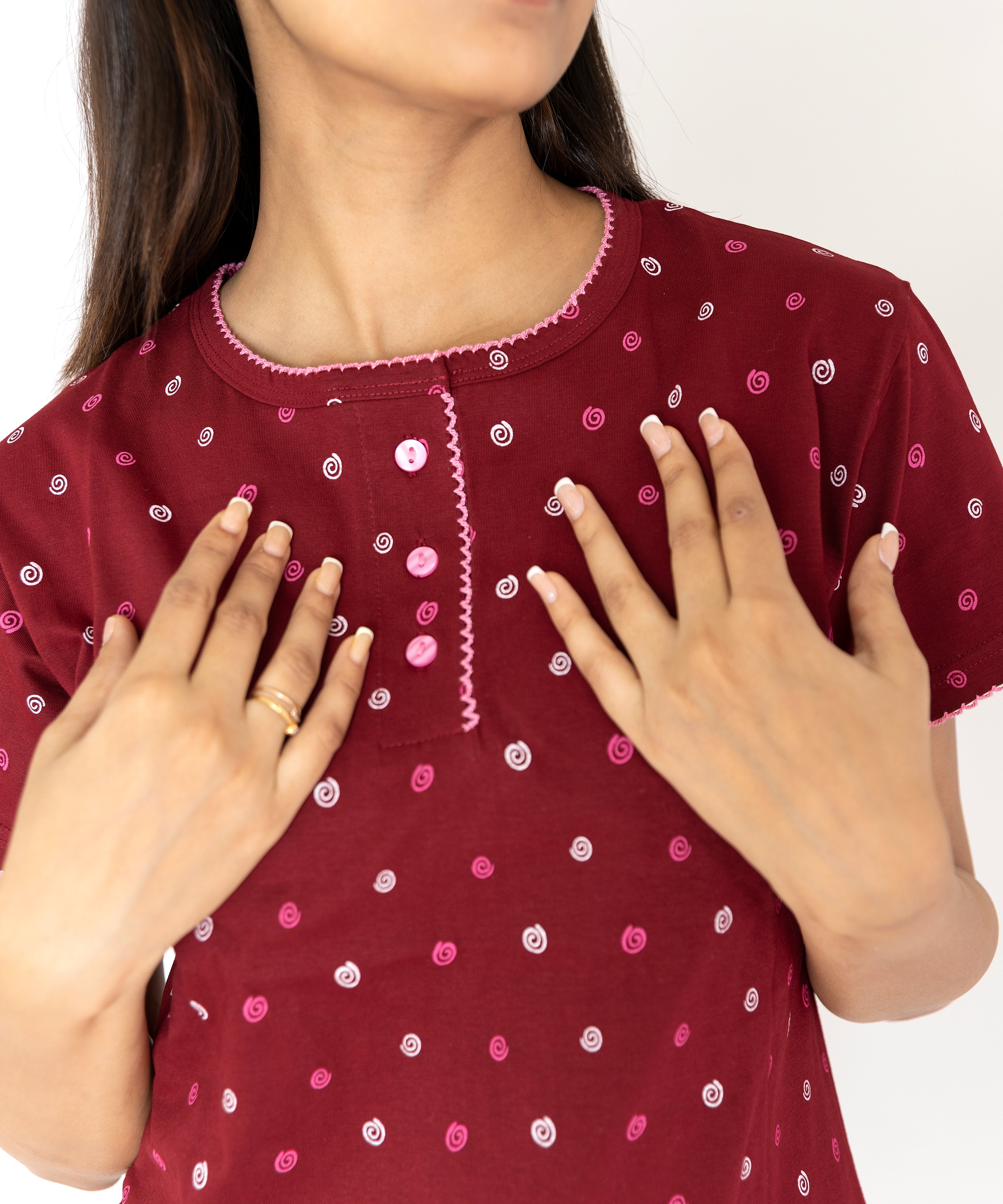 Spiral printed Maroon Womens Top & Pyjama Set