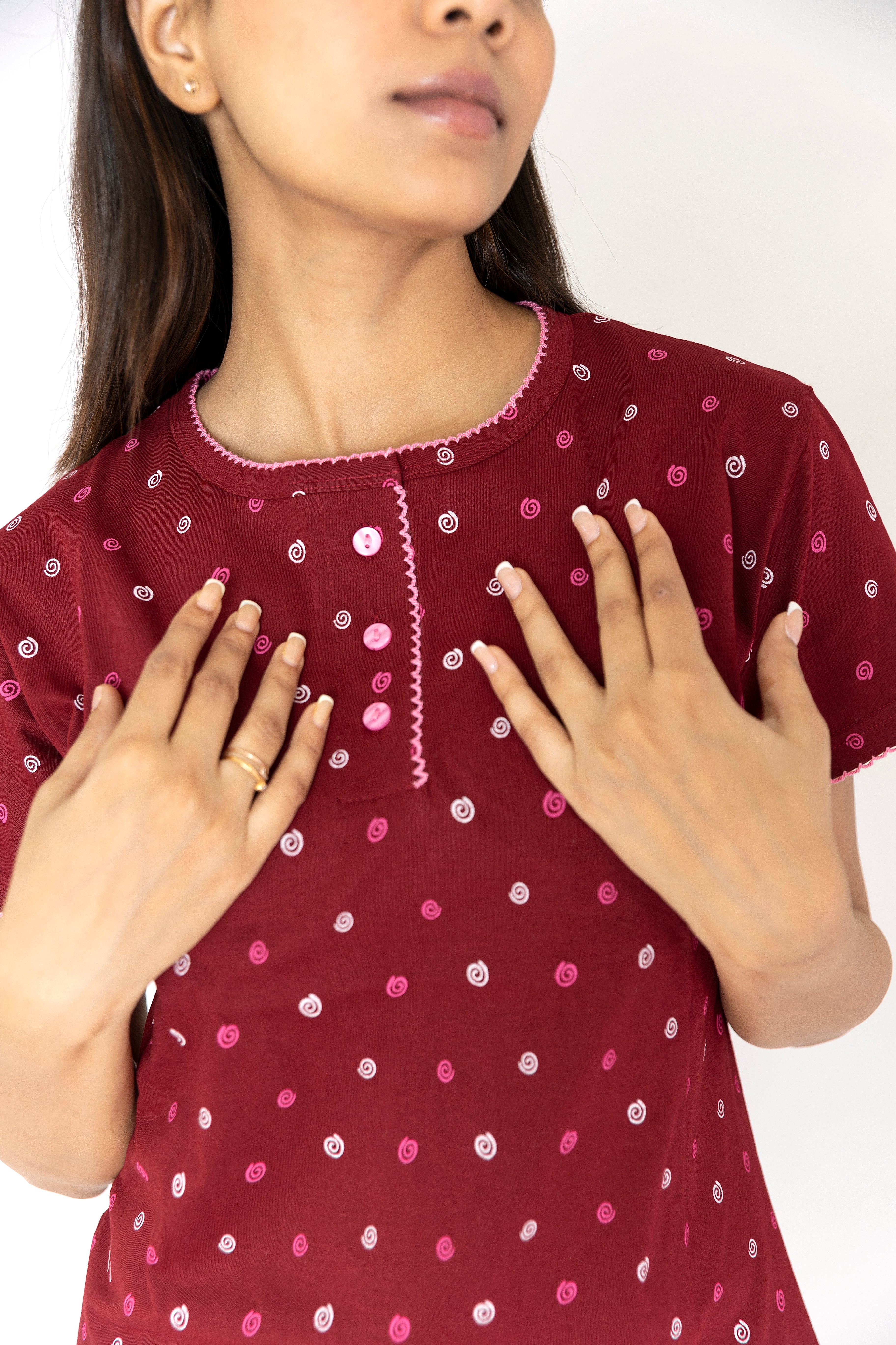 Spiral printed Maroon Womens Top & Pyjama Set