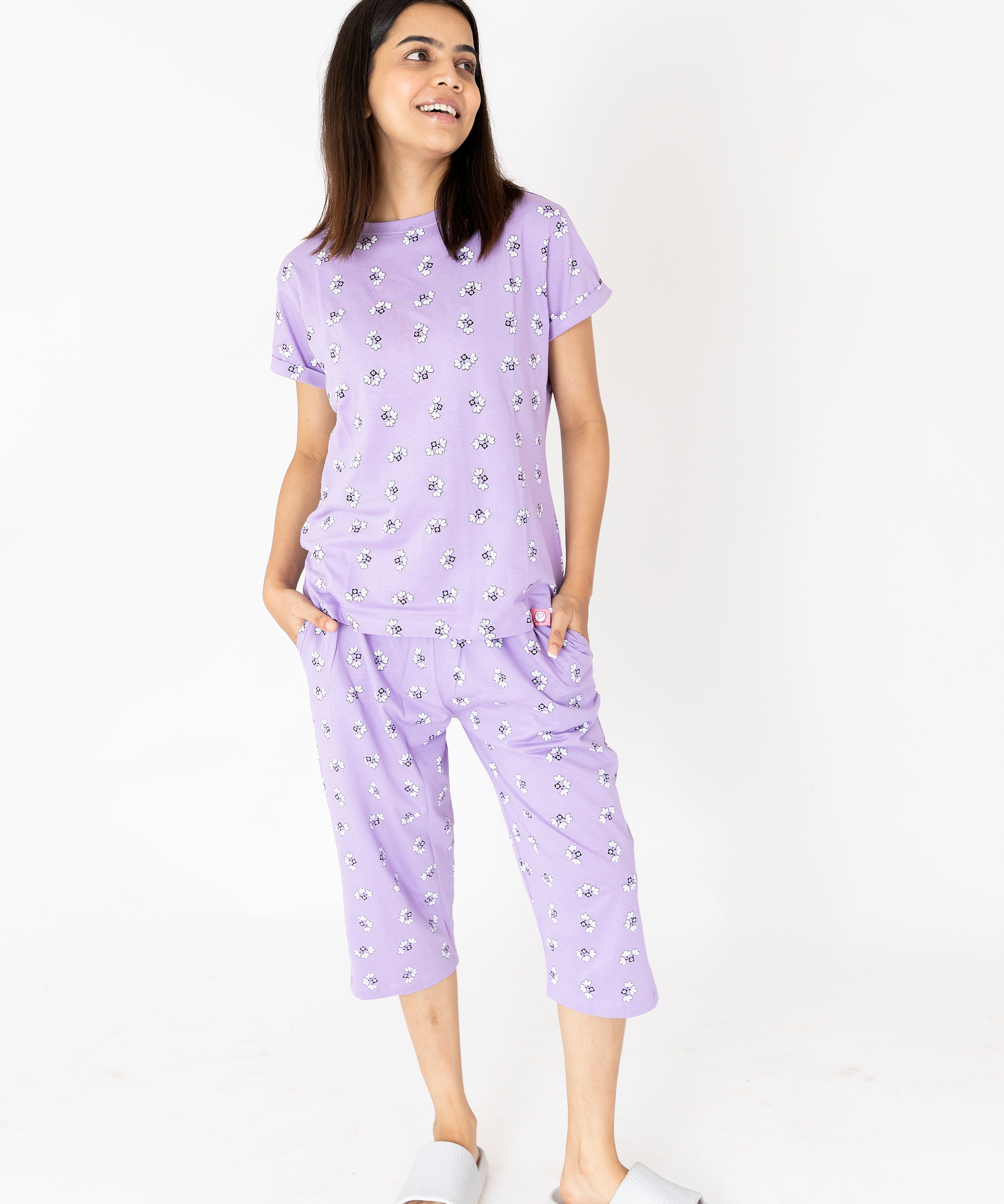 Women’s lavender cotton capri nightwear set with short sleeves