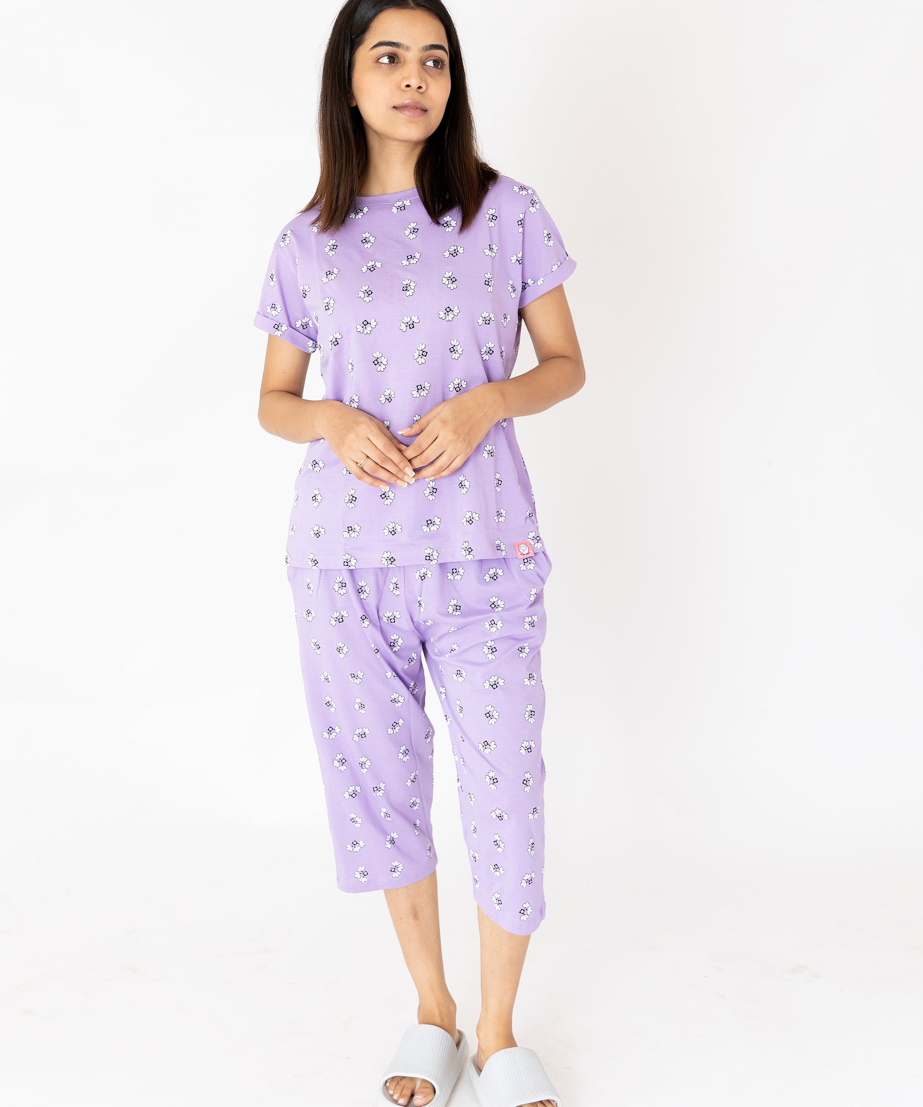 Women’s lavender cotton capri nightwear set with short sleeves