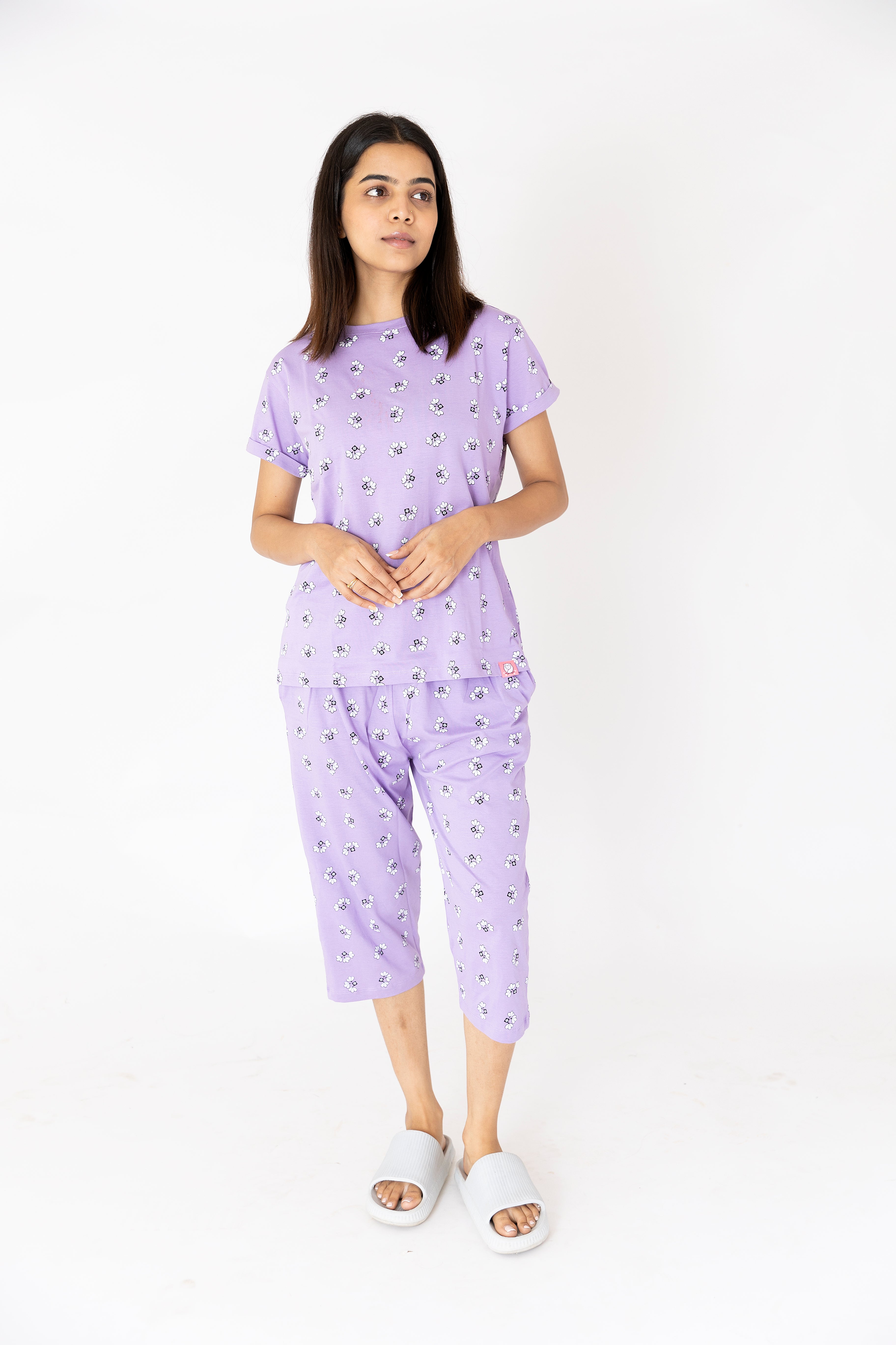 Women’s lavender cotton capri nightwear set with short sleeves