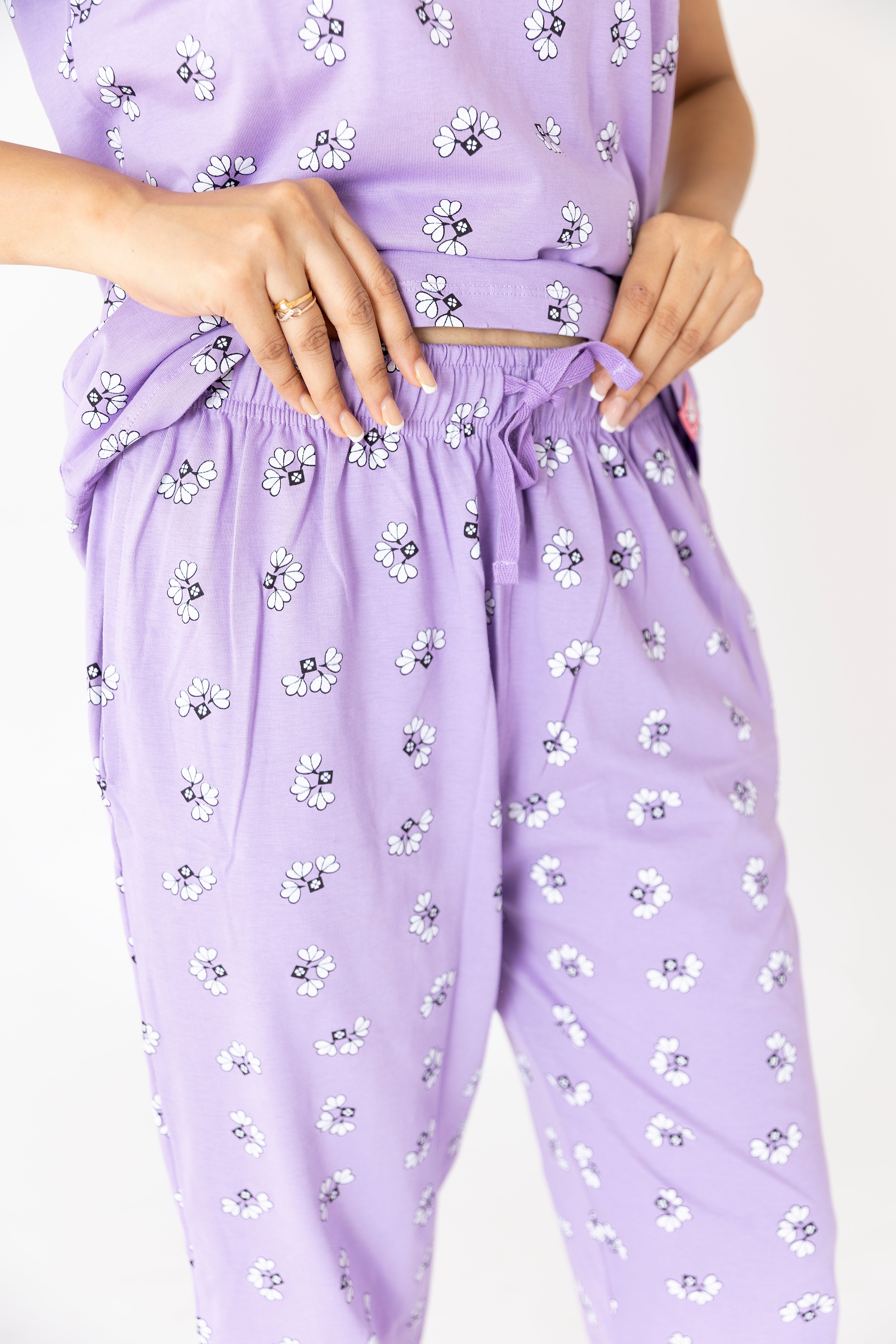 Women’s Lavender Cotton Capri Nightwear Set | Soft & Comfy Sleepwear