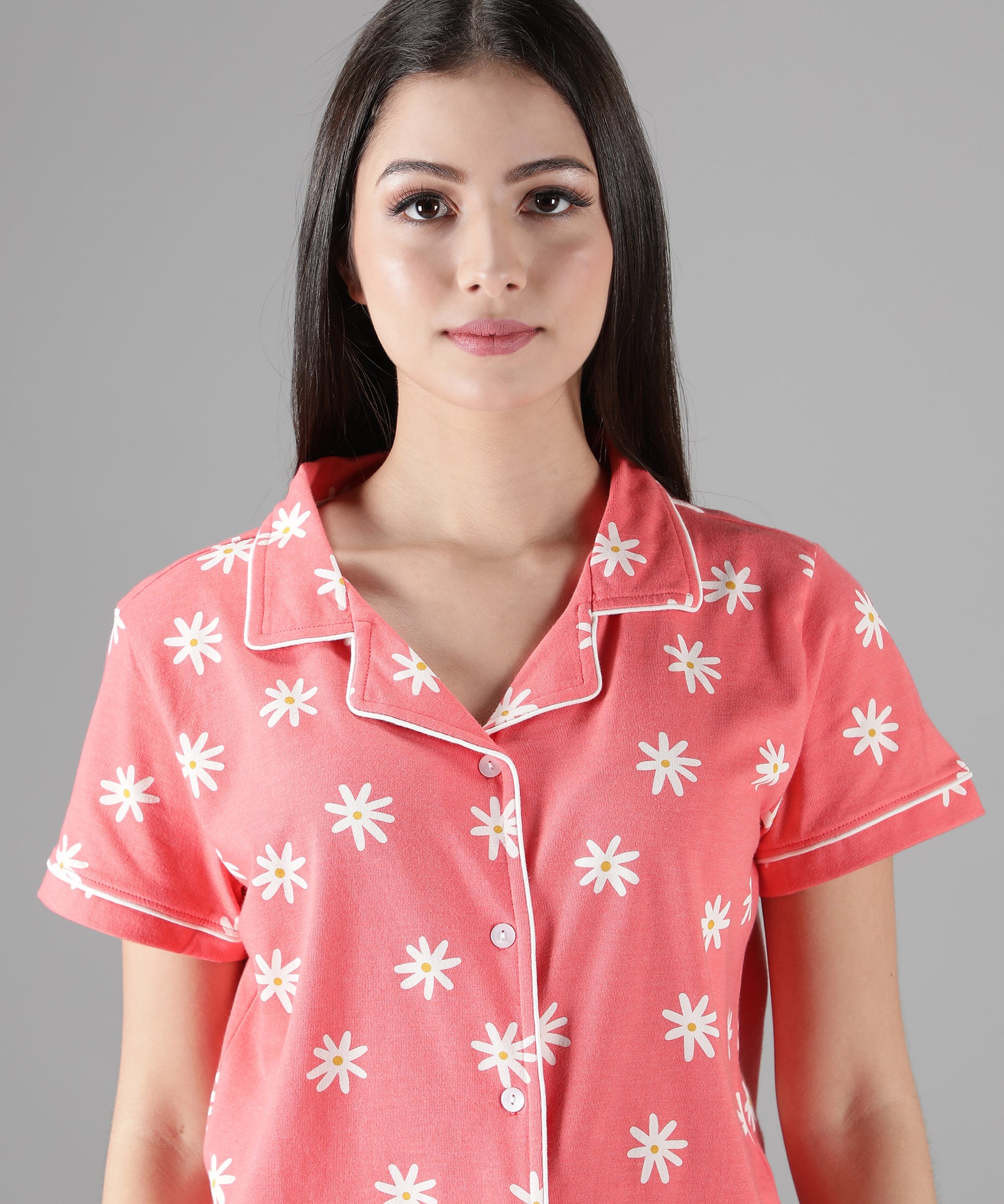 Women's Peach White Floral Collar Style PJ Set - Delicate & Comfortable Sleepwear