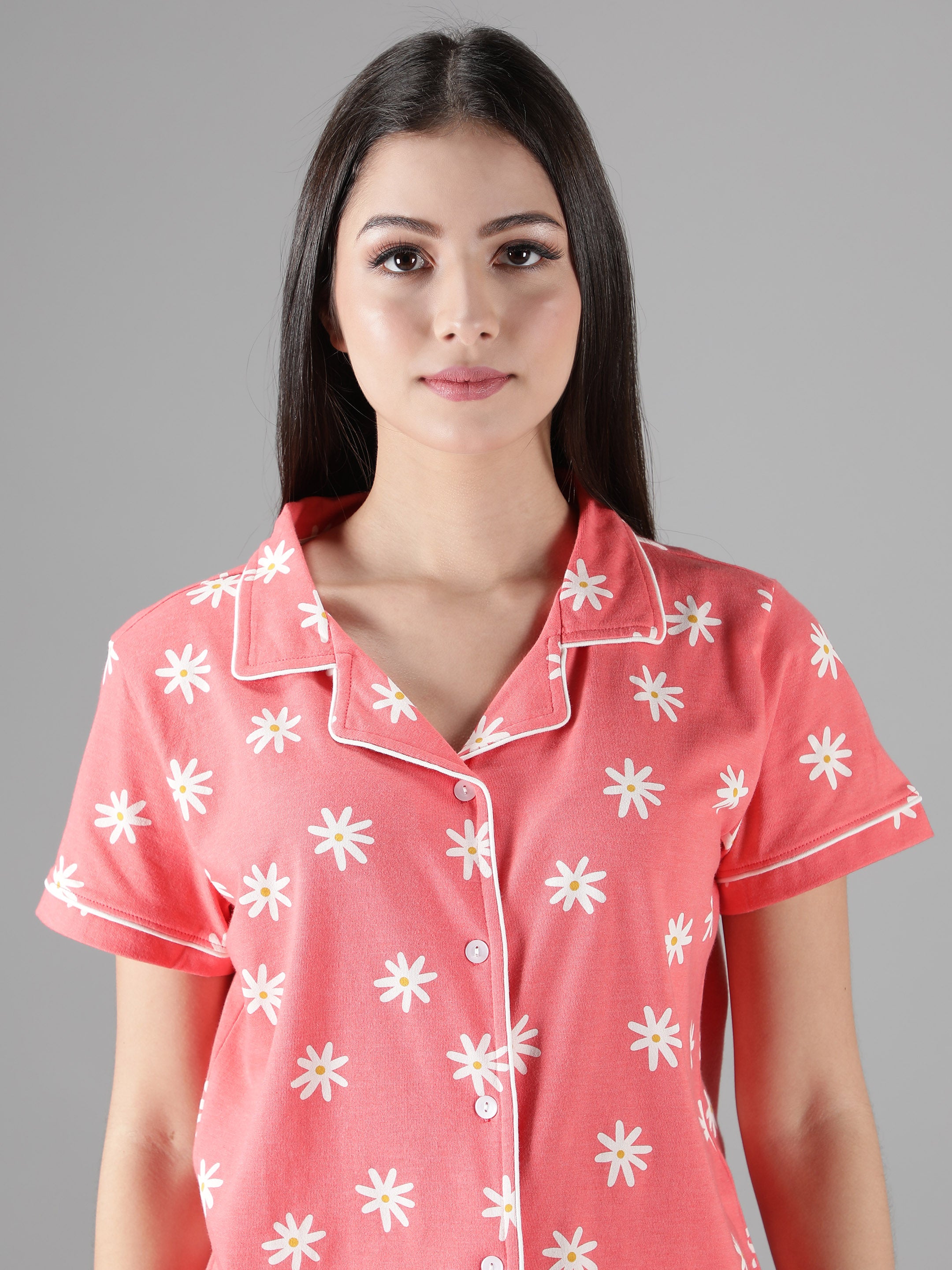 Women's Peach White Floral Collar Style PJ Set - Delicate & Comfortable Sleepwear