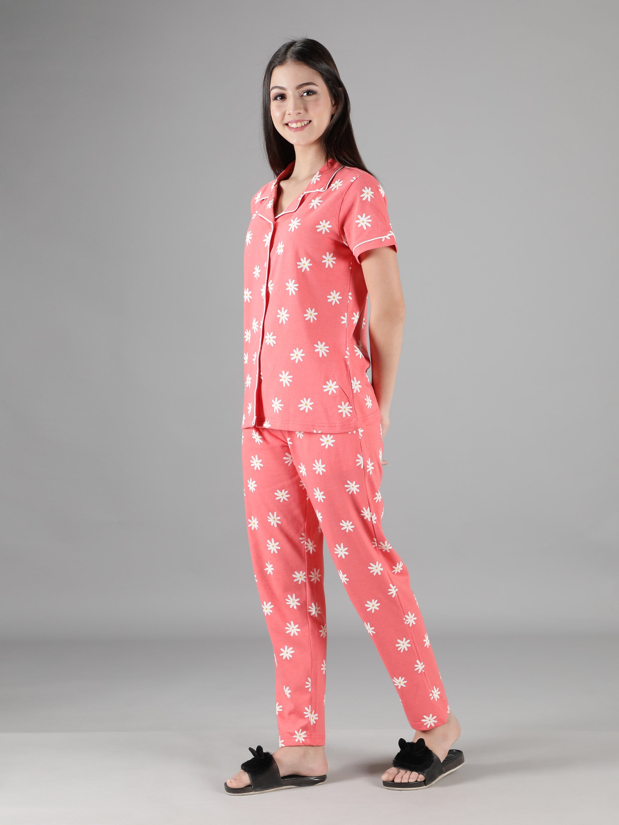 Women's Peach White Floral Collar Style PJ Set - Delicate & Comfortable Sleepwear