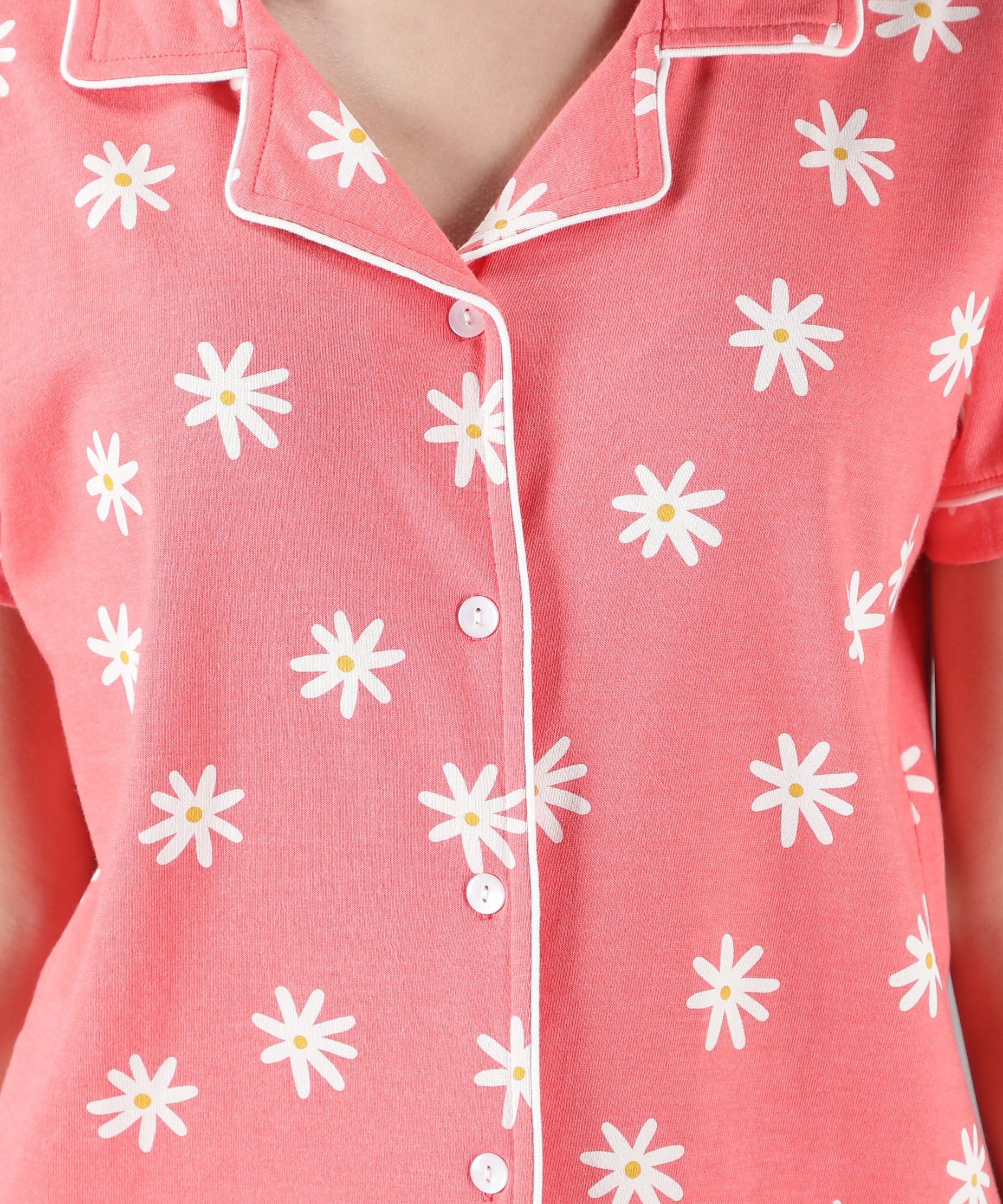 Women's Peach White Floral Collar Style PJ Set - Delicate & Comfortable Sleepwear