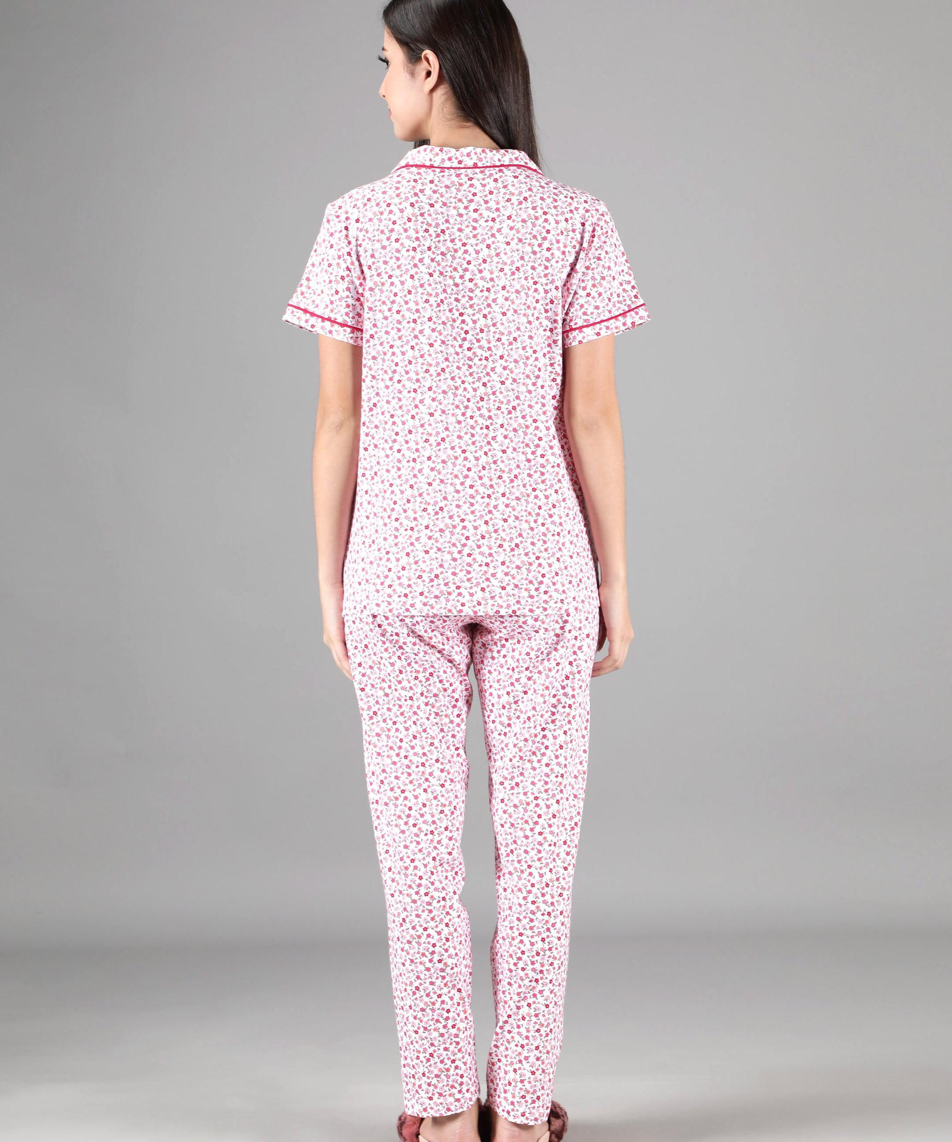 Women's White Pink Flowers Collar Style PJ Set - Blossoming & Comfortable Sleepwear