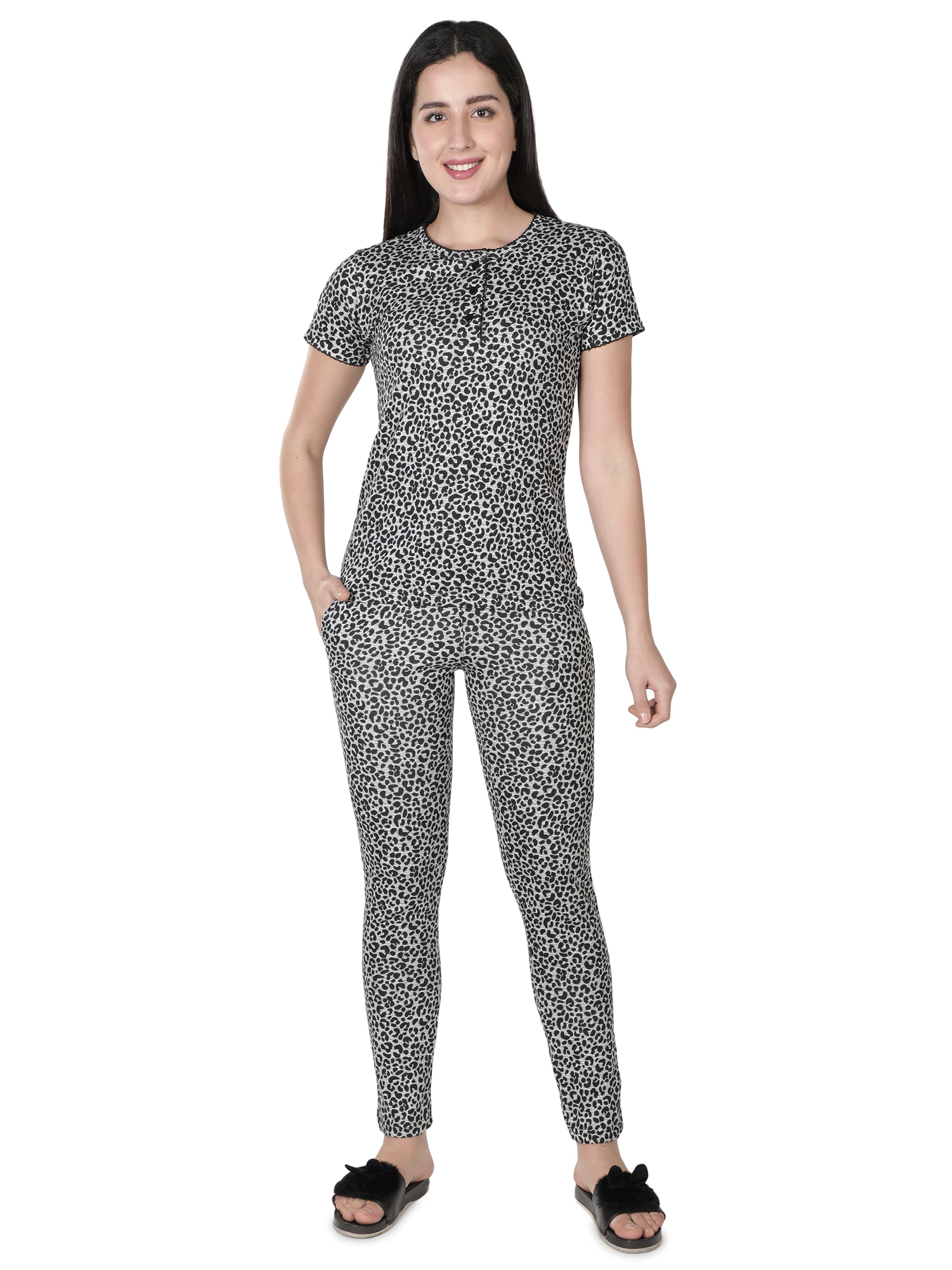 Women's Grey Leopard Round Neck Pyjama Set - Effortless Elegance in Nightwear