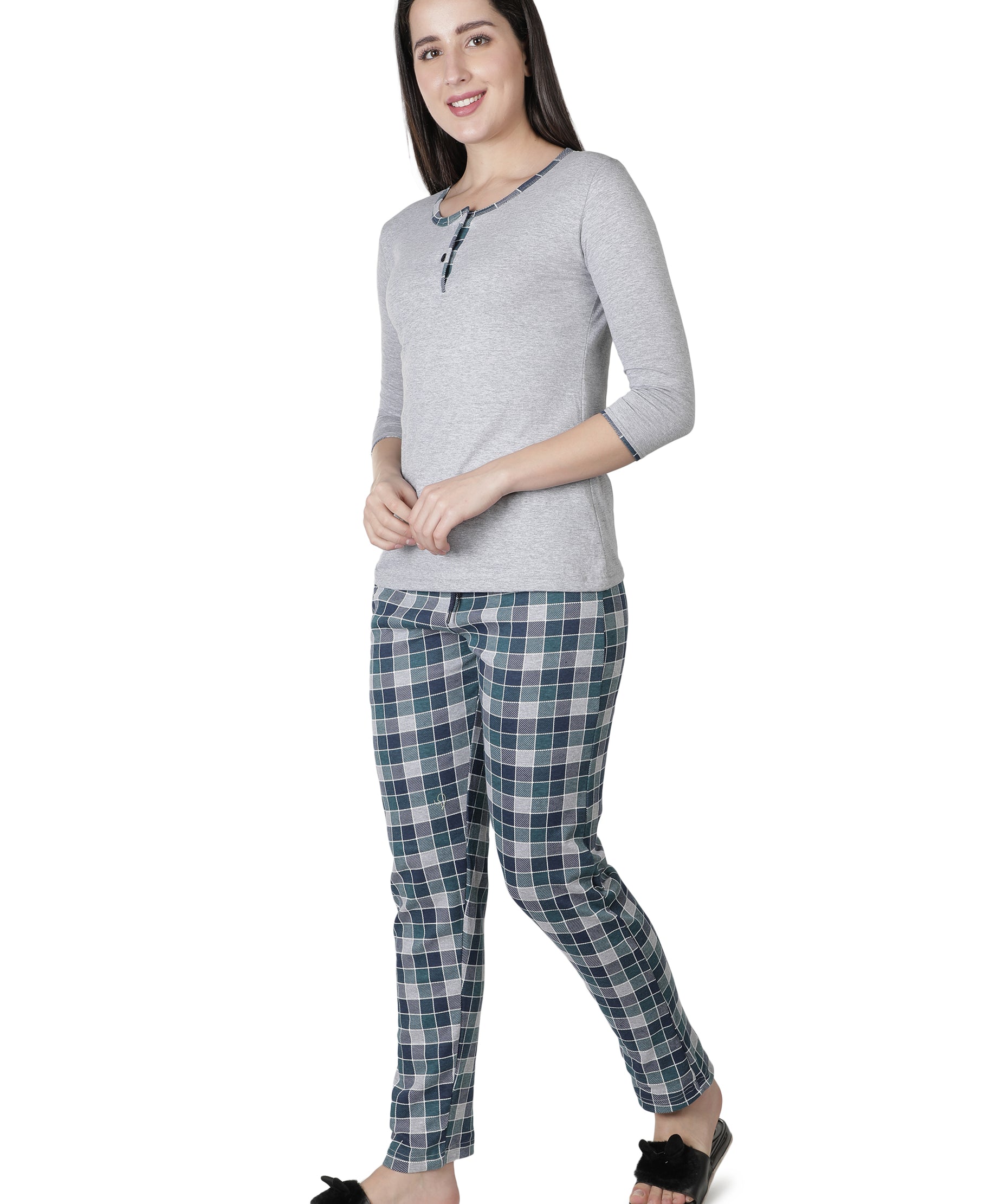 Women's Grey and Checks Round Neck Pyjama Set - Classic Comfort Meets Style