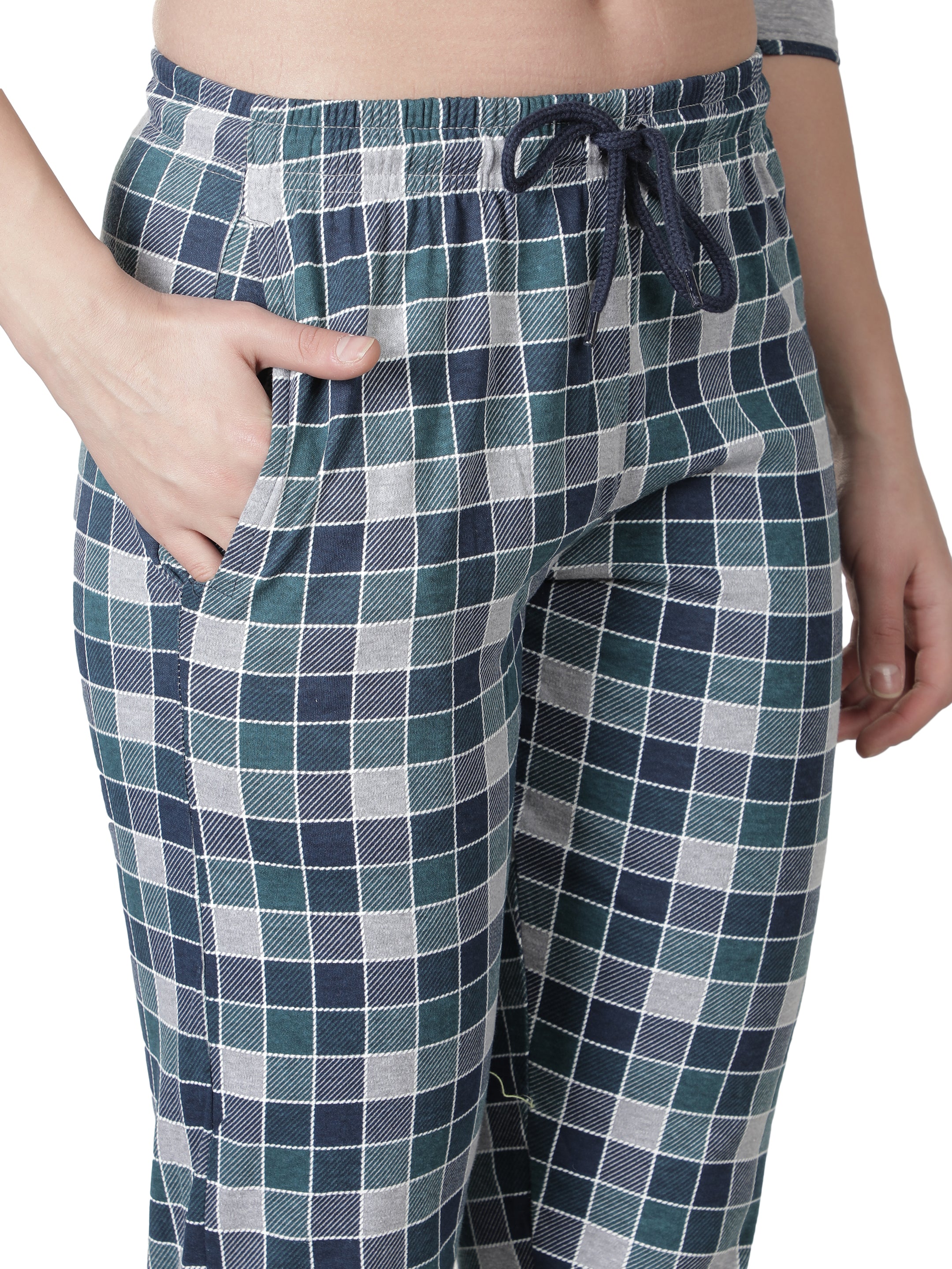 Women's Grey and Checks Round Neck Pyjama Set - Classic Comfort Meets Style