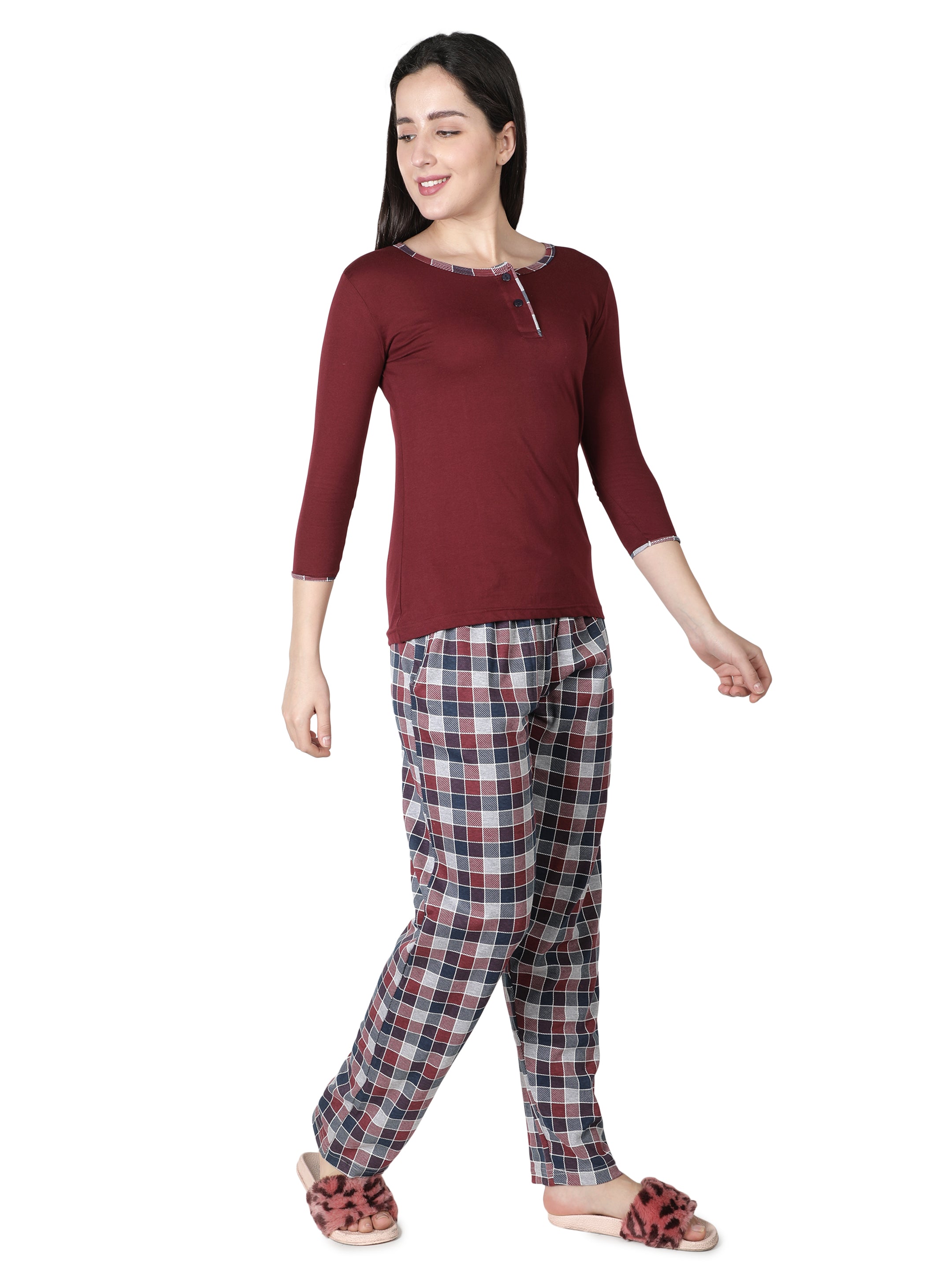 Women's Wine and Checks Round Neck Pyjama Set - Cozy Elegance in Nightwear